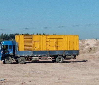 兴隆华侨农场海拔3000m以上地区的变压器外绝缘距离应如何确定？