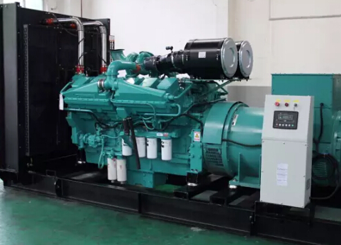 兴隆华侨农场发电机如何选择合适的除垢剂来清洗水冷式机油散热器？